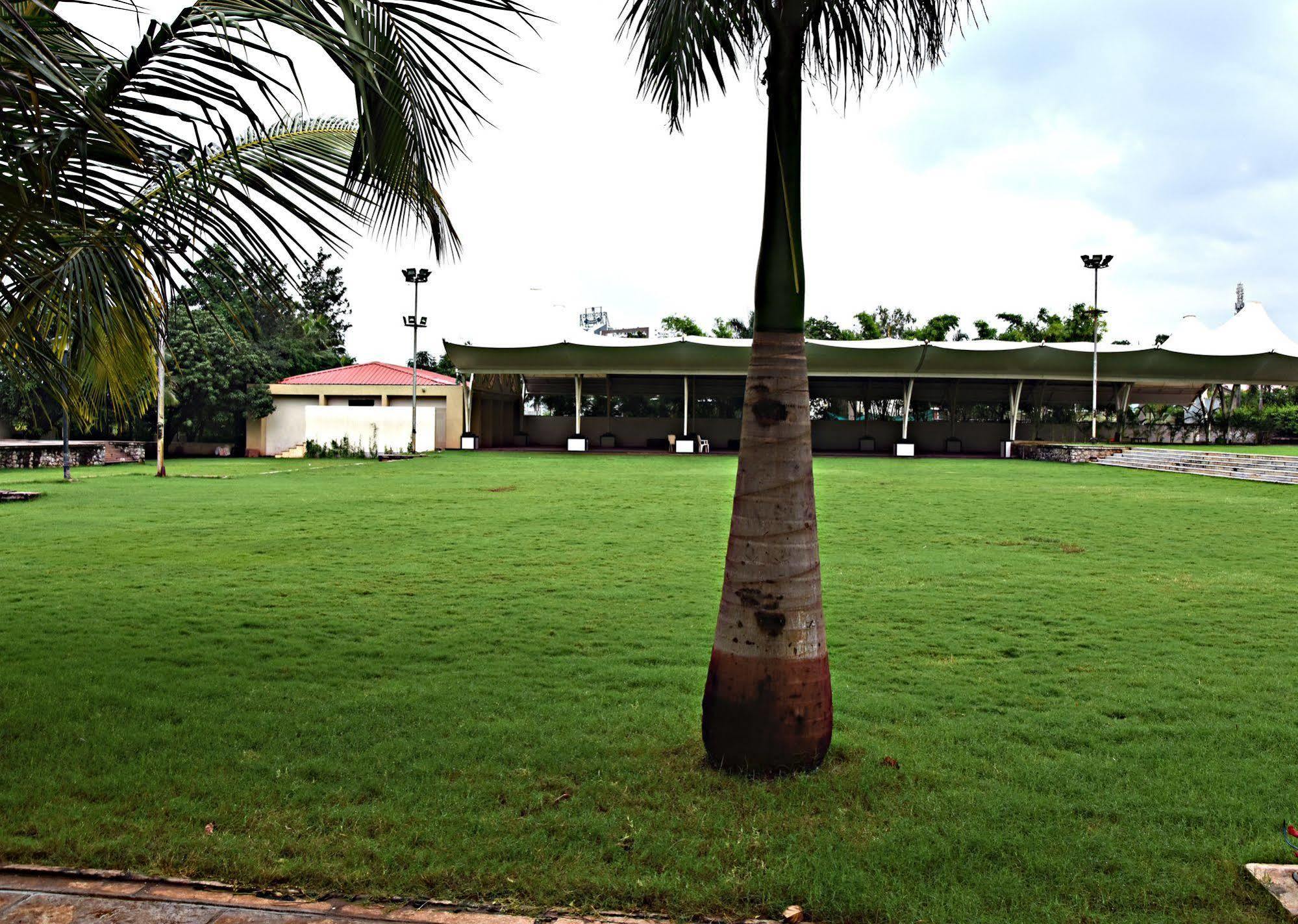 Sentosa Resorts Chinchvad Kültér fotó